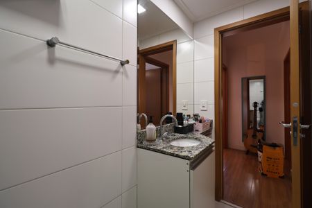 Apartamento à venda com 96m², 3 quartos e 2 vagasBanheiro
