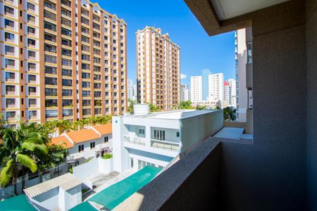 Apartamento à venda com 64m², 2 quartos e 2 vagasVaranda do quarto 1