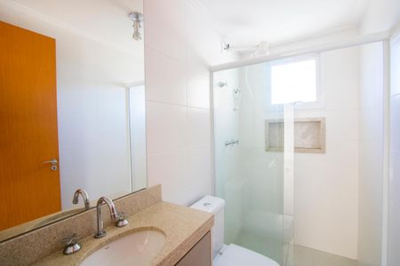 Apartamento à venda com 64m², 2 quartos e 2 vagasBanheiro social