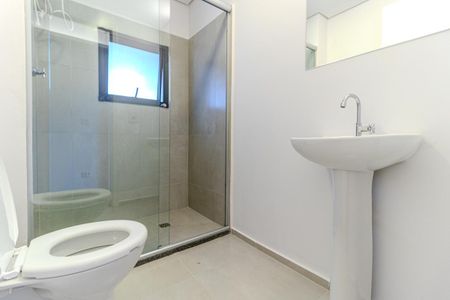 Banheiro de apartamento para alugar com 1 quarto, 40m² em República, São Paulo