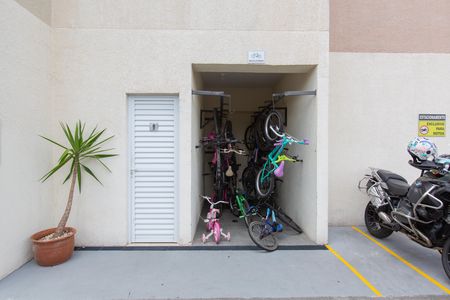 Apartamento para alugar com 45m², 2 quartos e 1 vaga Apartamento para alugar com 45m², 2 quartos e 1 vagaÁrea comum - Bicicletário