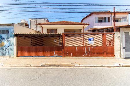 Casa à venda com 250m², 2 quartos e 1 vagaFachada + Placa
