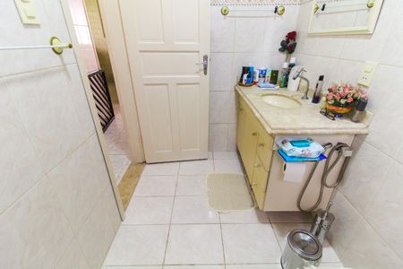 Casa à venda com 250m², 2 quartos e 1 vagaBanheiro