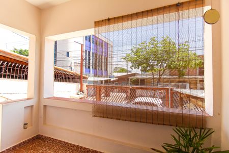 Casa à venda com 250m², 2 quartos e 1 vagaVaranda