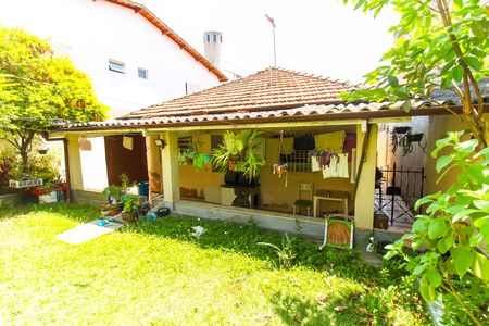 Casa à venda com 250m², 2 quartos e 1 vagaJardim