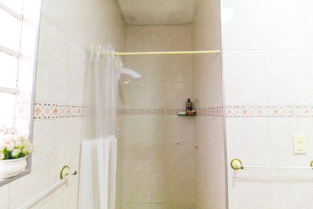 Casa à venda com 250m², 2 quartos e 1 vagaBanheiro