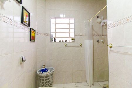 Casa à venda com 250m², 2 quartos e 1 vagaBanheiro