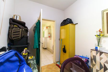 Casa à venda com 250m², 2 quartos e 1 vagaQuarto de Serviço