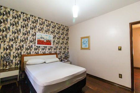 Quarto 2 de casa à venda com 2 quartos, 250m² em Parque Sonia, São Paulo