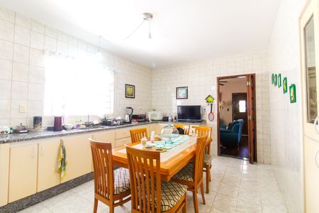 Casa à venda com 250m², 2 quartos e 1 vagaCozinha