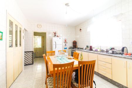 Casa à venda com 250m², 2 quartos e 1 vagaCozinha