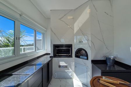 Casa de condomínio à venda com 464m², 4 quartos e 6 vagasChurrasqueira