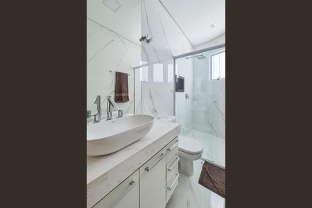 Casa de condomínio à venda com 464m², 4 quartos e 6 vagasBanheiro da Suíte 3