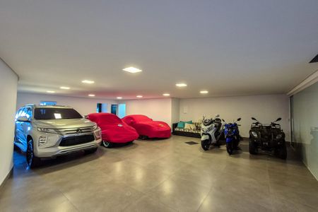 Casa de condomínio à venda com 464m², 4 quartos e 6 vagasGaragem
