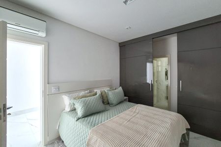 Casa de condomínio à venda com 464m², 4 quartos e 6 vagasSuíte 1