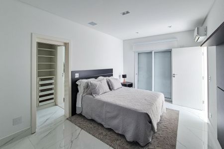 Casa de condomínio à venda com 464m², 4 quartos e 6 vagasSuíte 2