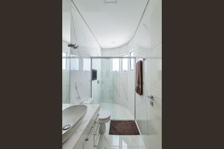 Casa de condomínio à venda com 464m², 4 quartos e 6 vagasBanheiro da Suíte 3