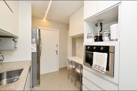 Apartamento à venda com 92m², 3 quartos e 2 vagasCozinha