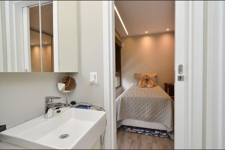 Apartamento à venda com 92m², 3 quartos e 2 vagasBanheiro Semi-suites