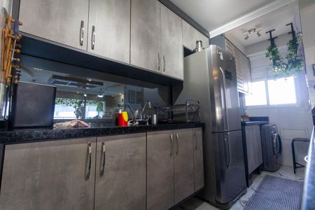 Apartamento para alugar com 76m², 2 quartos e 2 vagas Apartamento para alugar com 76m², 2 quartos e 2 vagasCozinha e Área de Serviço