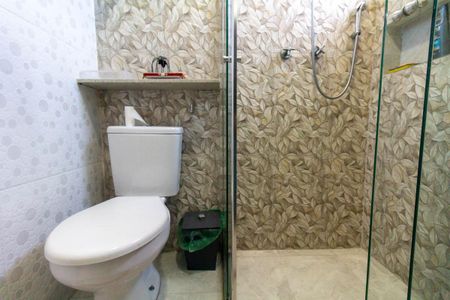 Apartamento para alugar com 76m², 2 quartos e 2 vagas Apartamento para alugar com 76m², 2 quartos e 2 vagasBanheiro 1