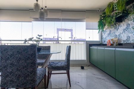 Apartamento para alugar com 76m², 2 quartos e 2 vagas Apartamento para alugar com 76m², 2 quartos e 2 vagasVaranda