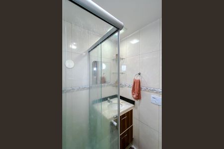 Apartamento à venda com 77m², 3 quartos e 1 vaga Apartamento à venda com 77m², 3 quartos e 1 vagaBanheiro da Suíte