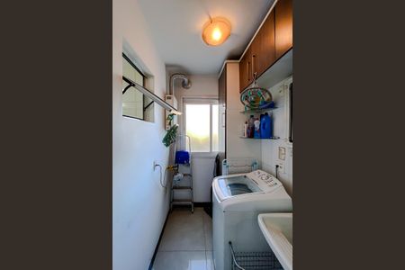 Apartamento à venda com 77m², 3 quartos e 1 vaga Apartamento à venda com 77m², 3 quartos e 1 vagaÁrea de Serviço