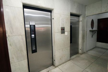 Apartamento à venda com 84m², 3 quartos e 1 vagaÁrea comum Elevadores