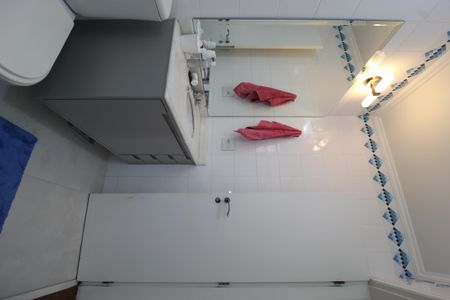 Apartamento à venda com 212m², 4 quartos e 2 vagasBanheiro da Suíte