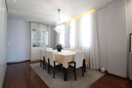 Sala de apartamento à venda com 4 quartos, 212m² em Vila Nova Conceição, São Paulo