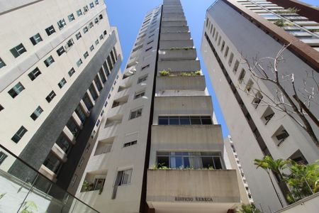 Apartamento à venda com 212m², 4 quartos e 2 vagasFachada do Prédio