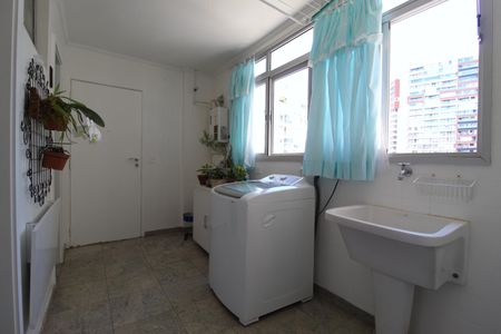 Apartamento à venda com 212m², 4 quartos e 2 vagasÁrea de Serviço