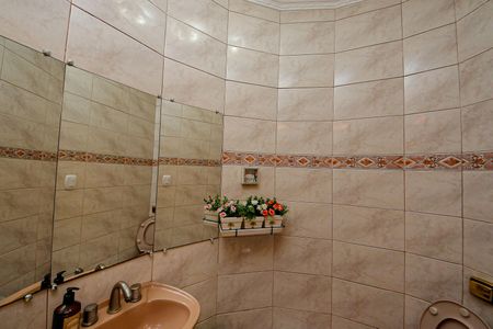 Casa à venda com 166m², 3 quartos e 2 vagasLavabo