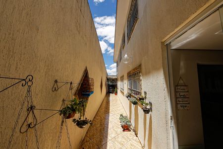 Casa à venda com 166m², 3 quartos e 2 vagasQuintal