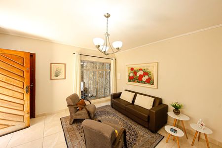 Sala de casa à venda com 3 quartos, 166m² em Jardim Piqueroby, São Paulo