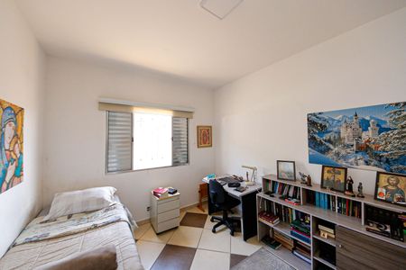 Casa à venda com 166m², 3 quartos e 2 vagasSuíte 2