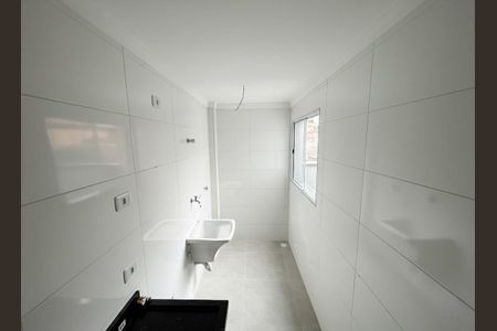 Cozinha e Área de Serviço de apartamento para alugar com 2 quartos, 40m² em Água Fria, São Paulo