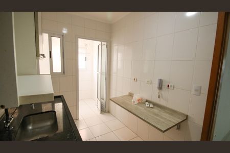 Apartamento para alugar com 92m², 2 quartos e 2 vagasCozinha