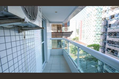 Apartamento para alugar com 92m², 2 quartos e 2 vagasVaranda