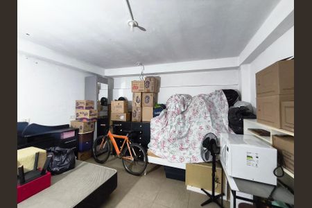 Casa à venda com 200m², 2 quartos e sem vaga Casa à venda com 200m², 2 quartos e sem vagaEdícula