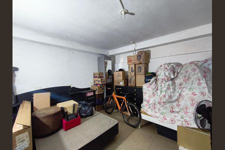 Casa à venda com 200m², 2 quartos e sem vaga Casa à venda com 200m², 2 quartos e sem vagaEdícula