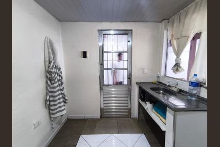 Casa à venda com 200m², 2 quartos e sem vaga Casa à venda com 200m², 2 quartos e sem vagaEdícula