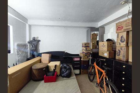 Casa à venda com 200m², 2 quartos e sem vaga Casa à venda com 200m², 2 quartos e sem vagaEdícula