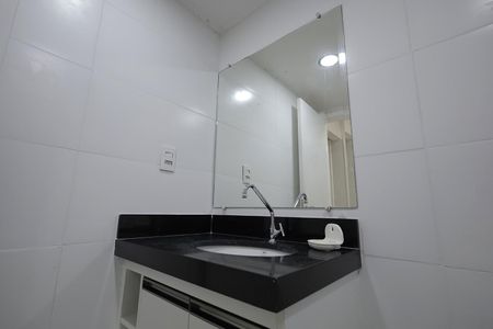 Apartamento à venda com 63m², 3 quartos e 1 vaga Apartamento à venda com 63m², 3 quartos e 1 vagaBanheiro