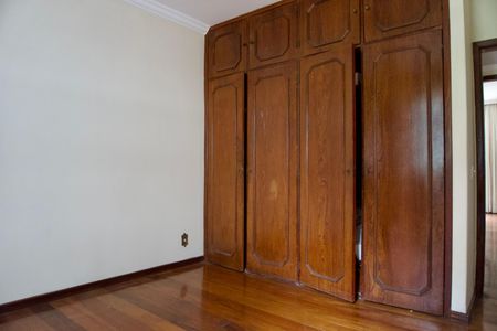 Apartamento à venda com 333m², 4 quartos e 3 vagasQuarto 2