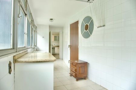 Apartamento à venda com 333m², 4 quartos e 3 vagasÁrea de Serviço