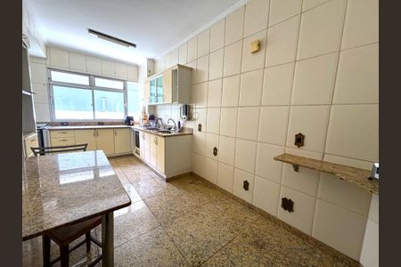 Apartamento à venda com 333m², 4 quartos e 3 vagasFoto 11