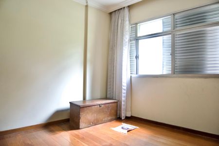 Apartamento à venda com 333m², 4 quartos e 3 vagasQuarto 2