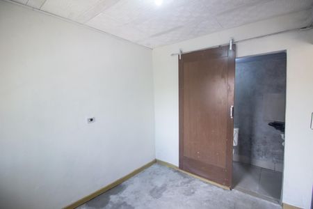 Casa à venda com 200m², 1 quarto e 5 vagas Casa à venda com 200m², 1 quarto e 5 vagasQuarto- Kitnet 1